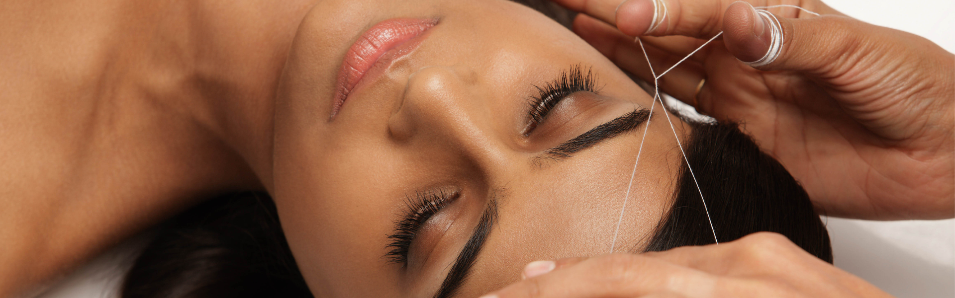 Banner del curso Depilación con Hilo